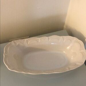 Elegant Ivory Serving Bowl